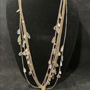Chic Gold Layered Necklace with Crystal Drops